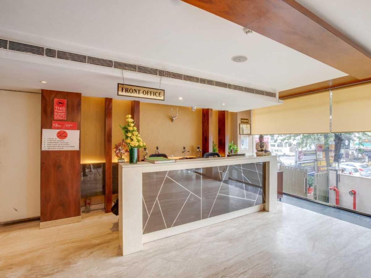 Sandstone Hotel 3*