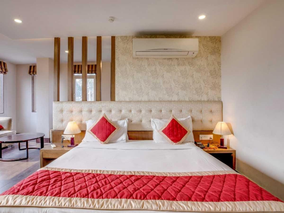 Hotel Sandstone 3*