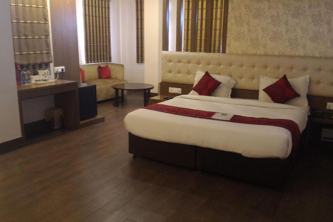 Sandstone 3* Lucknow