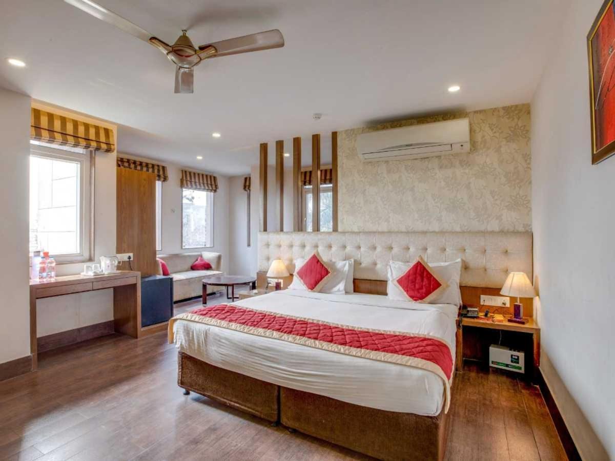 Hotel Sandstone